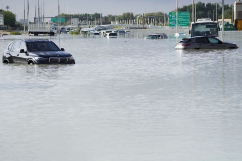 Überschwemmungen in Dubai: Schwerster Regen seit 1949